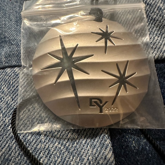 David Yurman Collector Ornament - Picture 1 of 3